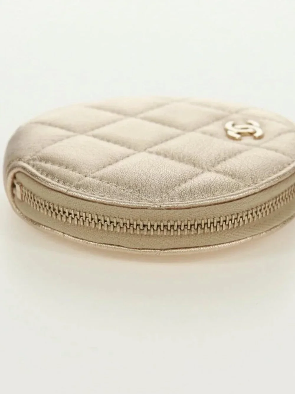 CHANEL Matelasse Air Pods Case & Coin Purse Earphone Lamb Skin CC Auth 171853SM